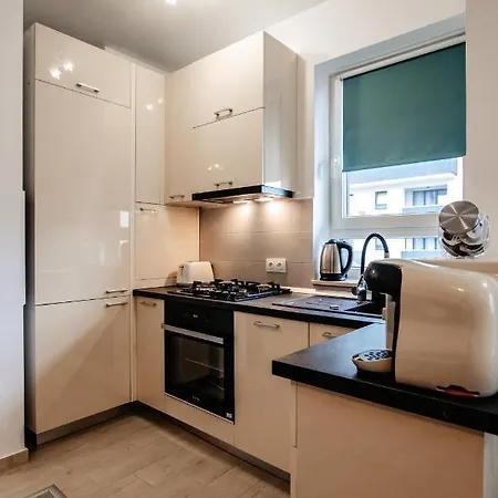 Apartment Cosmo Mountain Escape W. Private Parking Brasov